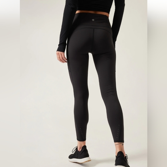 NWT Athleta Rainier Tight in Size Extra Small Black Color - Picture 6 of 13